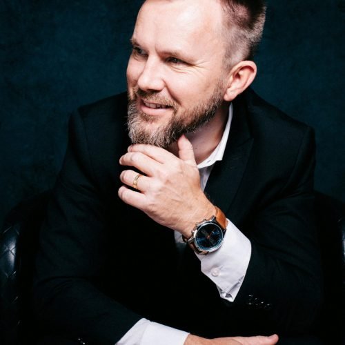 Cat Grooming Tips for a Happy Kitty on PawsnBlogs